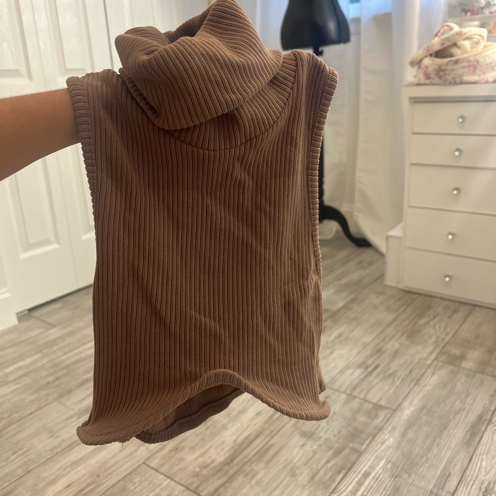 Brown crop top